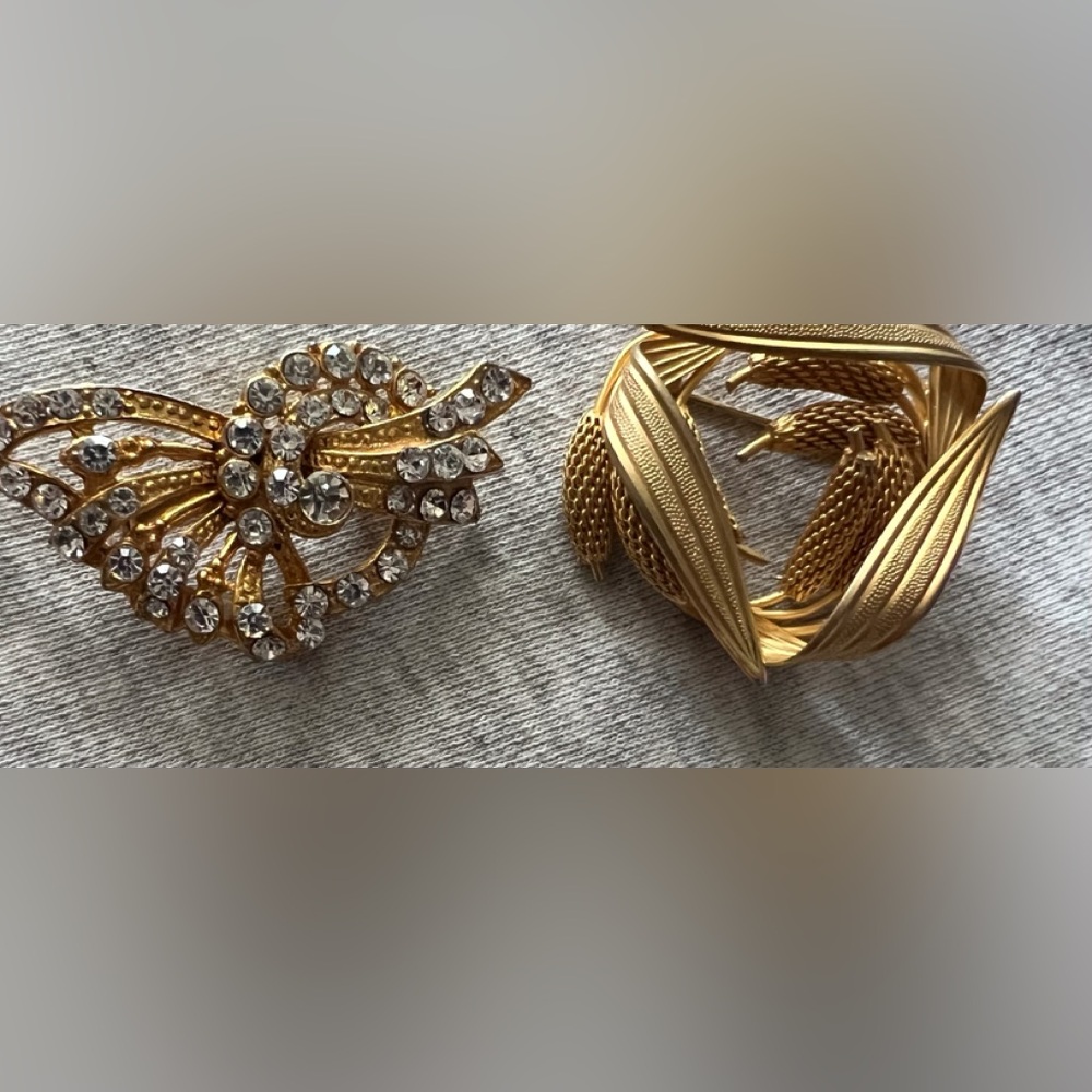 Vintage Gold toned Broaches